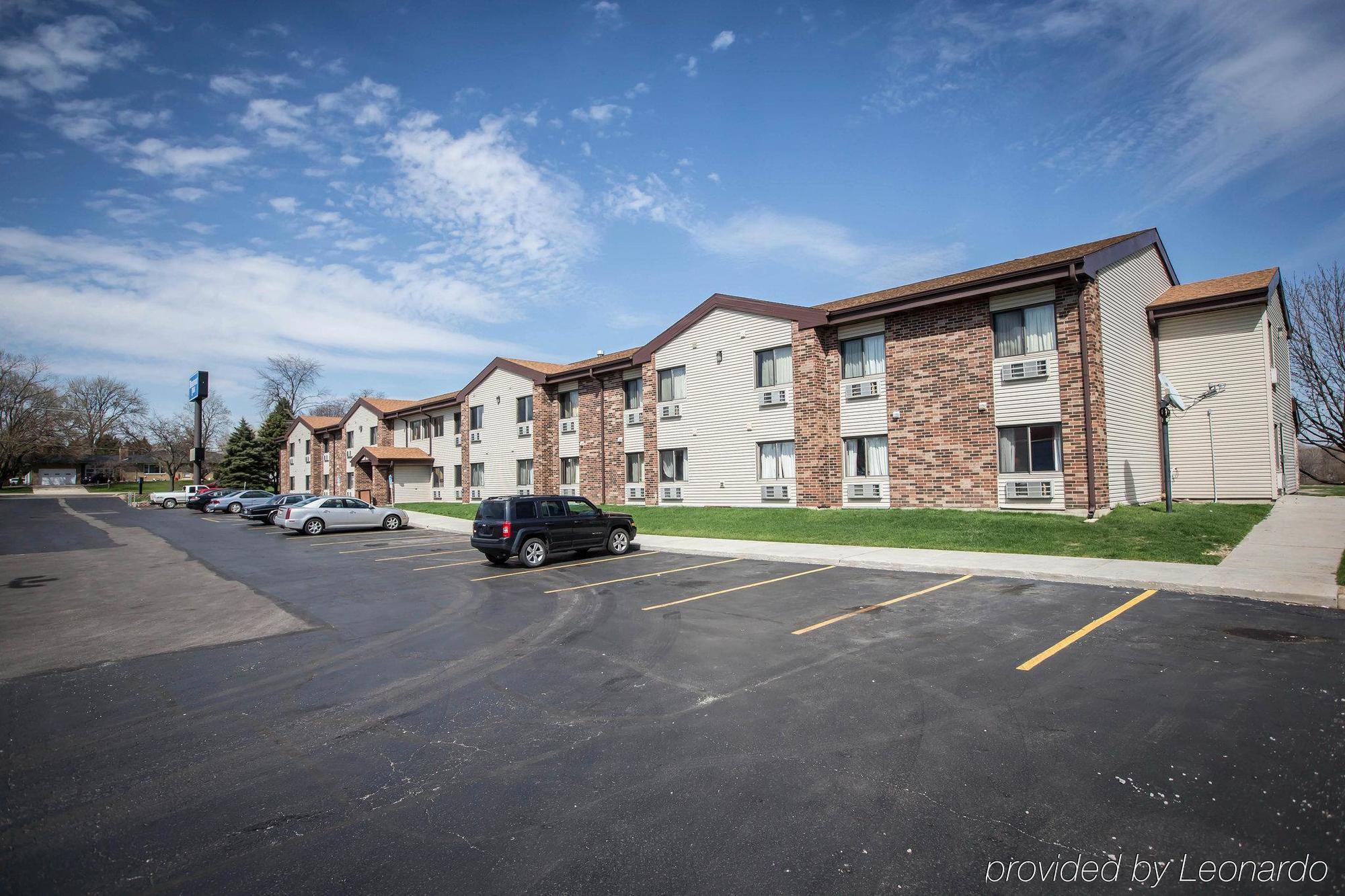 Baymont By Wyndham Joliet Hotel Eksteriør billede