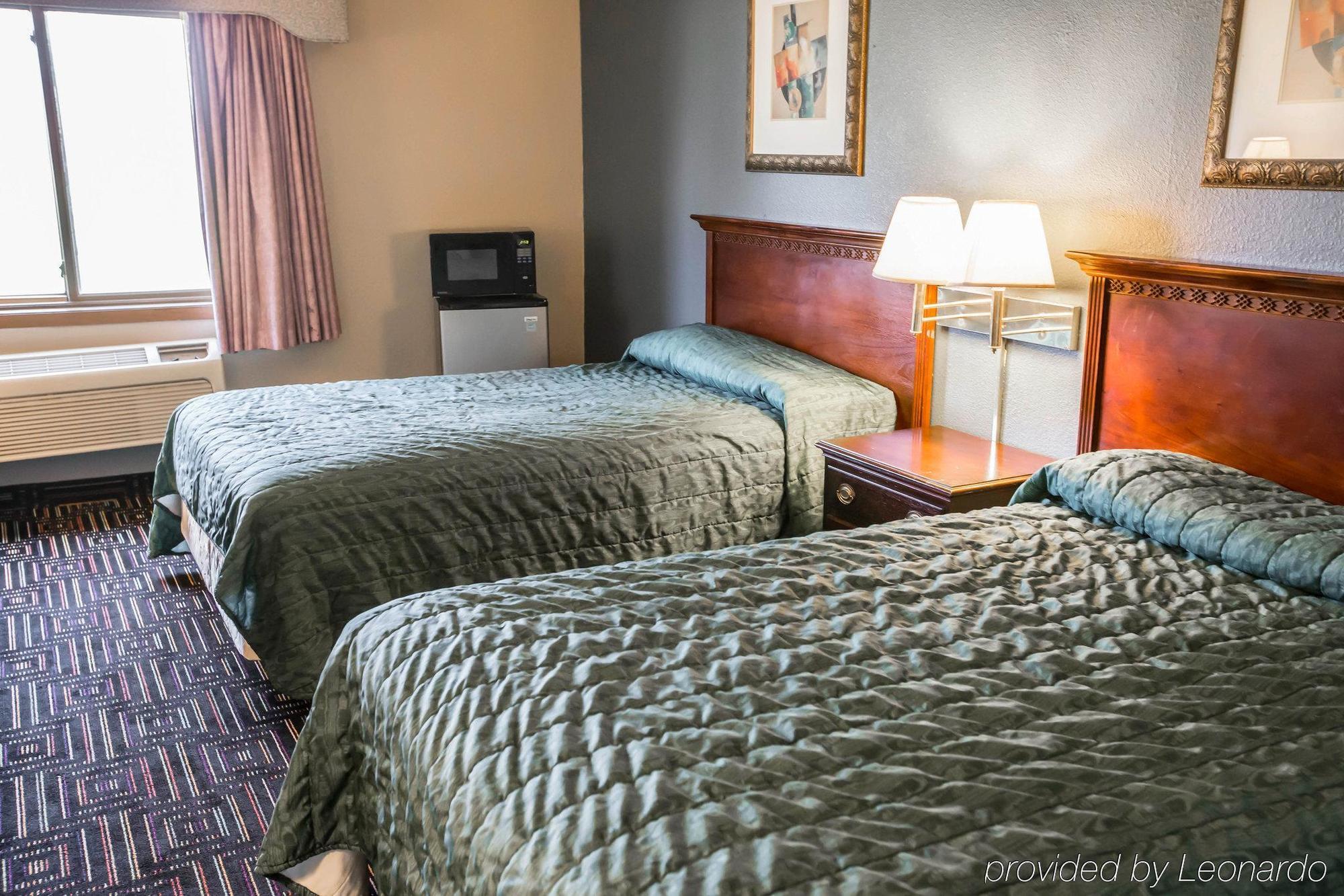 Baymont By Wyndham Joliet Hotel Eksteriør billede