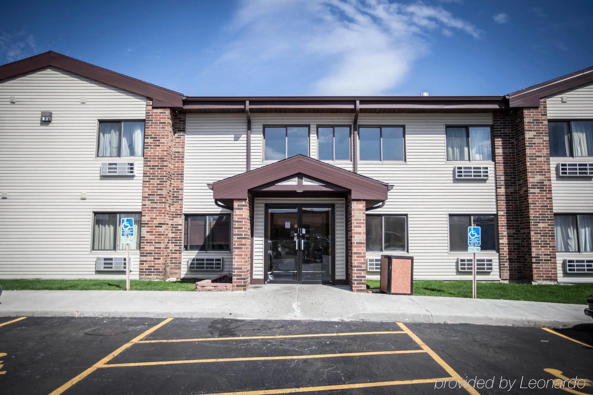 Baymont By Wyndham Joliet Hotel Eksteriør billede