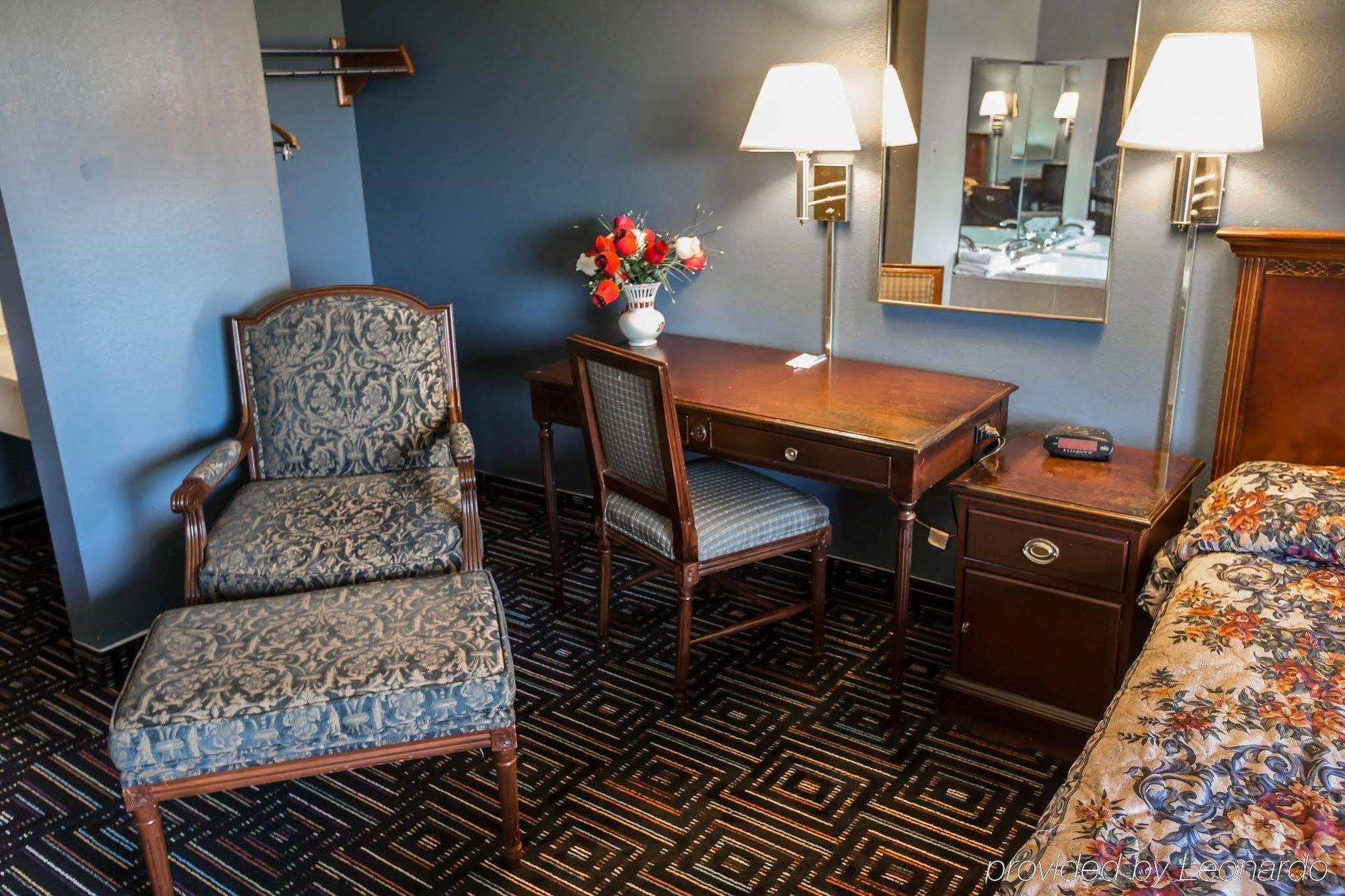 Baymont By Wyndham Joliet Hotel Eksteriør billede